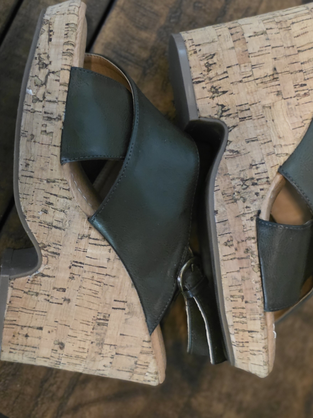 Women's CATO Dark Green Criss-Cross Strap Wedge Sandals